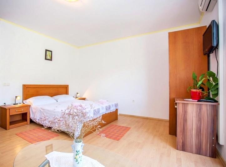 Apartment Varezic Ston Eksteriør billede